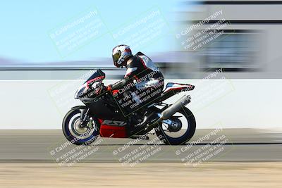 media/Jan-09-2022-SoCal Trackdays (Sun) [[2b1fec8404]]/Front Straight Speed Shots (1pm)/